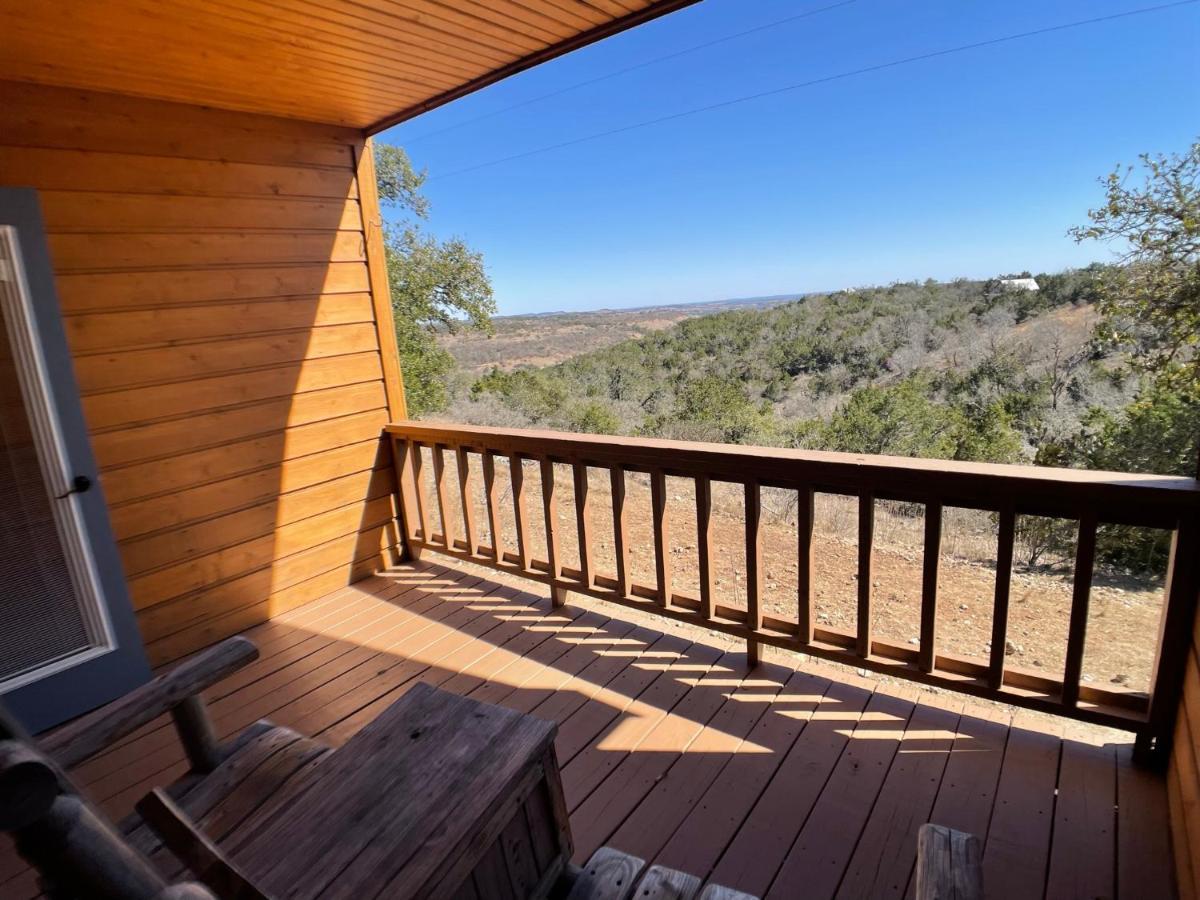 Walnut Canyon Cabins Fredericksburg Exteriör bild